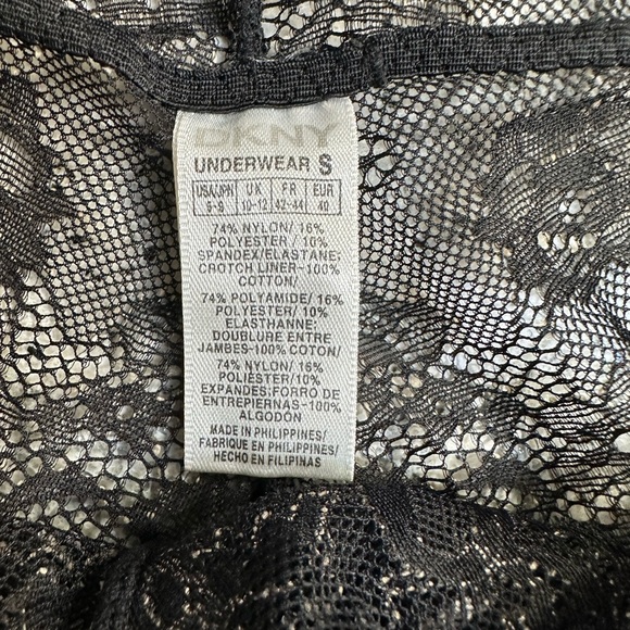 Black and ivory two piece lace lingerie by DKNY in sz S - Picture 5 of 6